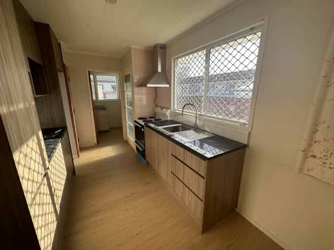 2/37 Ferndown Avenue, Papatoetoe