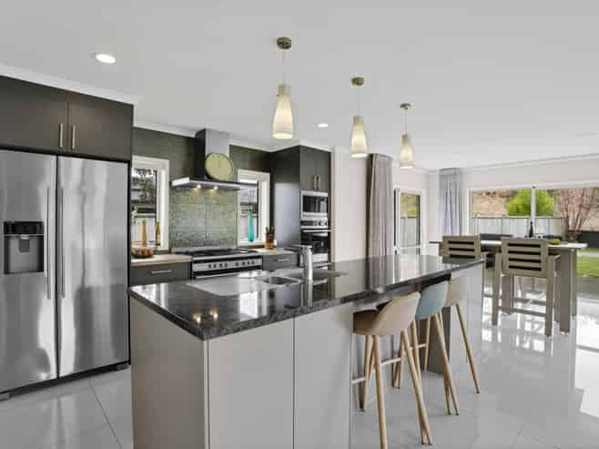 79 Links Drive, Waiwhakaiho