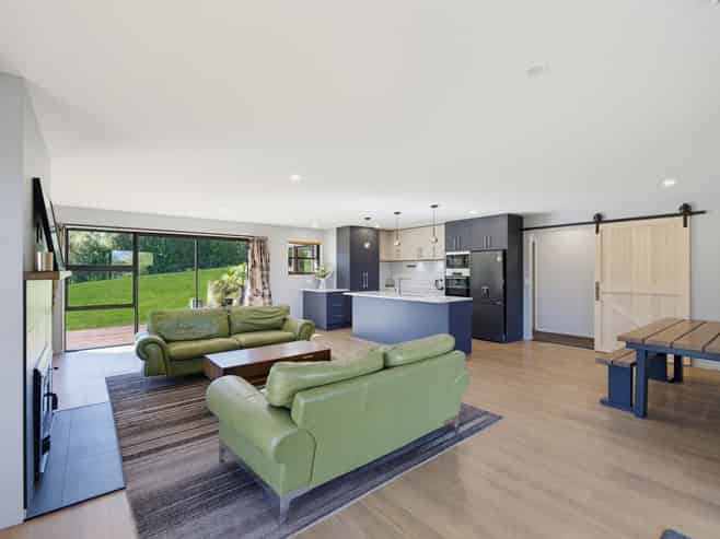 54 Pawsons Valley Road, Duvauchelle