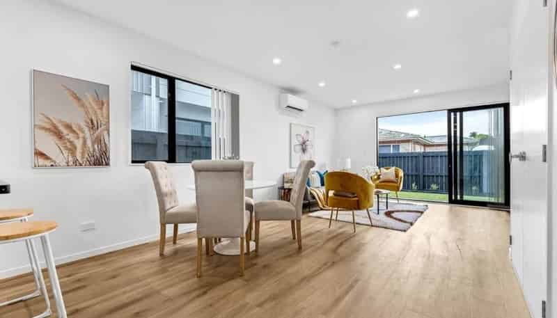 2/44 Wyllie Road, Papatoetoe