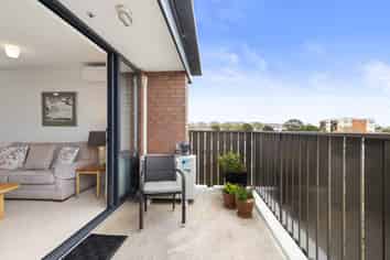 206/102 Edinburgh Street, Pukekohe
