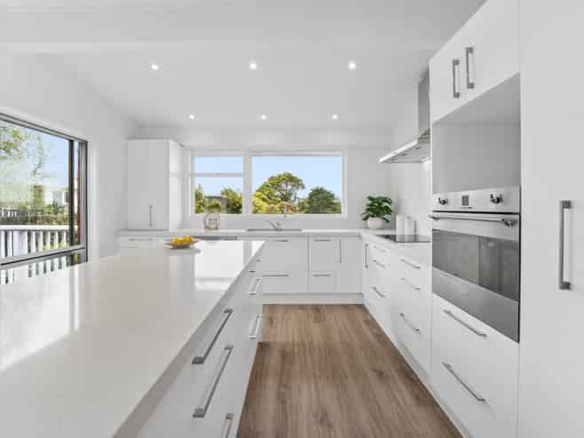 17 Edgerton Road, Te Atatu Peninsula