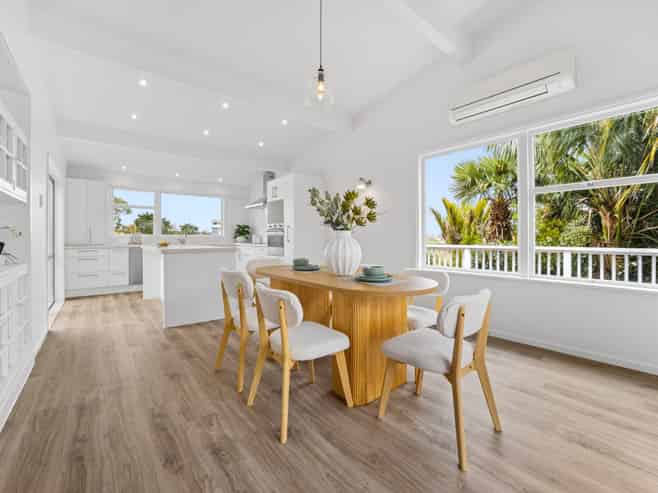 17 Edgerton Road, Te Atatu Peninsula