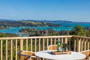 27 Junction Road, Oneroa