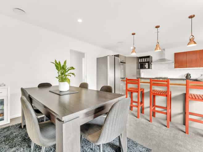 17 Ormrod Grove, Riverstone Terraces