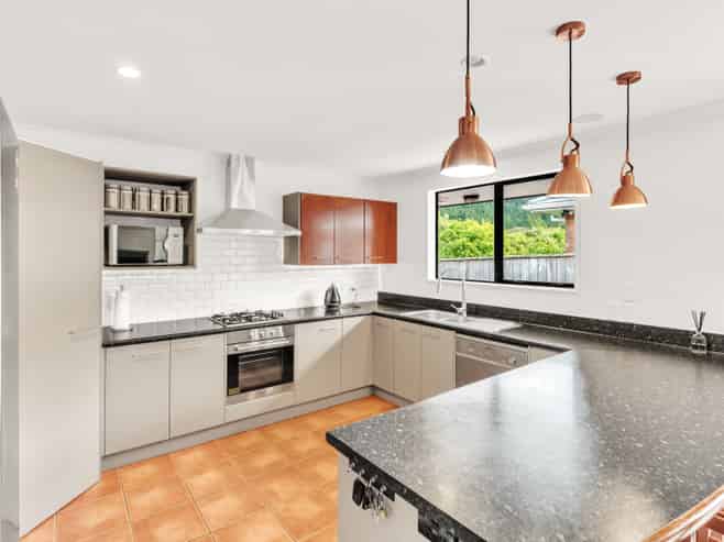 17 Ormrod Grove, Riverstone Terraces