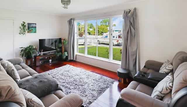 8 Whakataki Grove, Waiwhetu