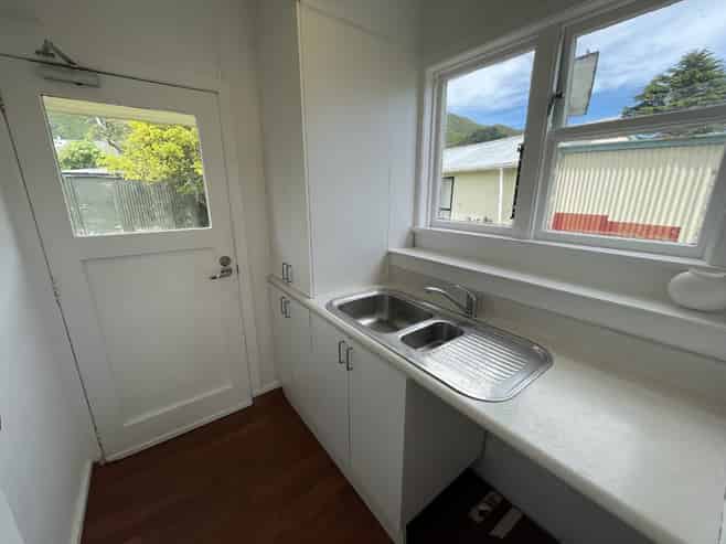 8 Whakataki Grove, Waiwhetu