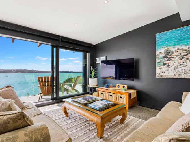 24/67 Sarsfield Street, Herne Bay