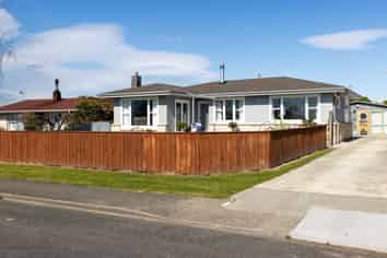 17 Folkestone Drive, Flaxmere