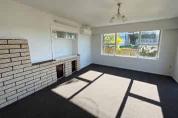 15 Beaumaris Place, Dinsdale