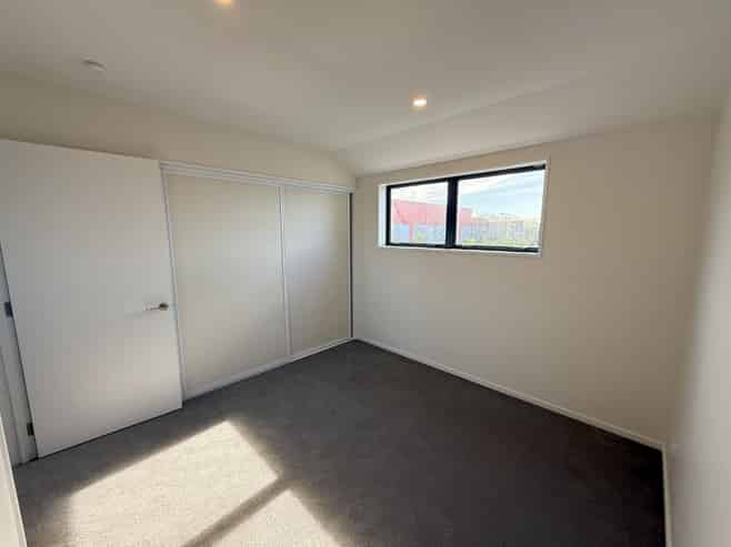 1/33 Russell Street, Linwood