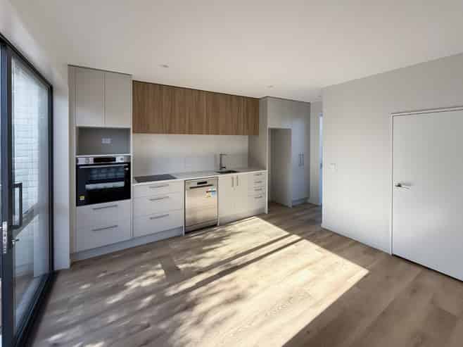 1/33 Russell Street, Linwood