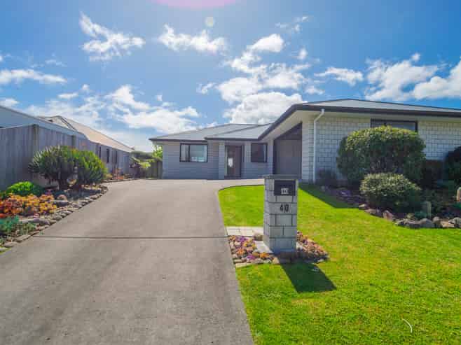 40 Golden Shore Place, Coromandel