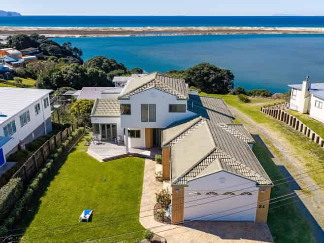 21 Awatea Street, Mangawhai Heads