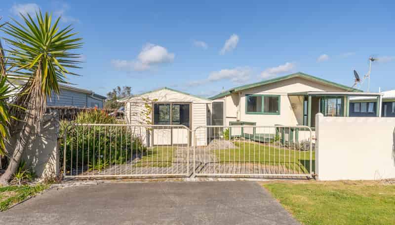 384 Pukehina Parade, Pukehina
