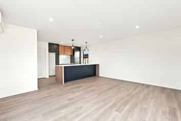32 Buxus Way, ROLLESTON