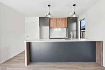 32 Buxus Way, ROLLESTON