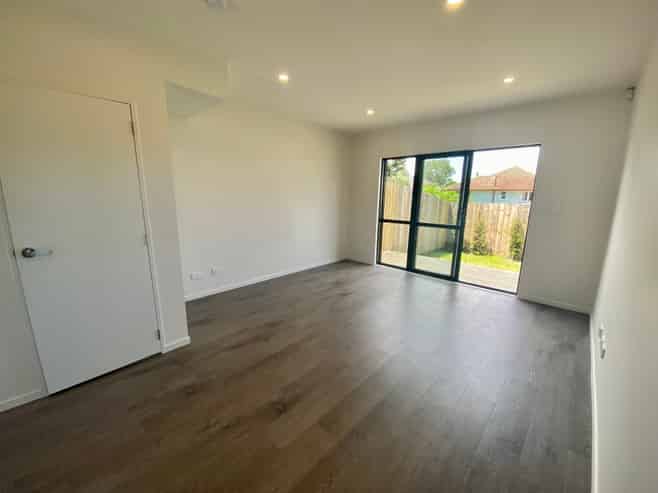 19/8 Arney Road, Ranui