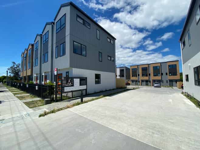 19/8 Arney Road, Ranui