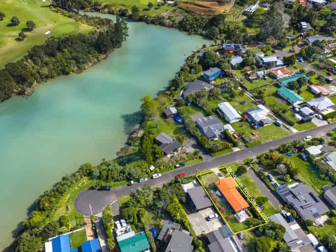 26 Smith Street, Raglan