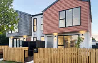 1/17 Rewarewa Road, Te Atatu Peninsula