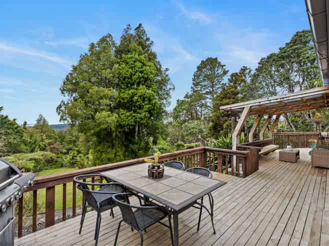 38 Bush Road, Waiatarua