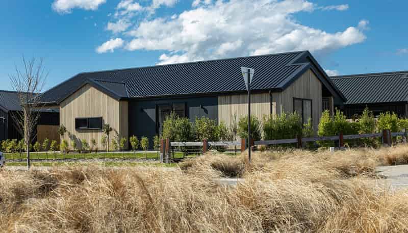 14 Wooing Tree Avenue, Cromwell