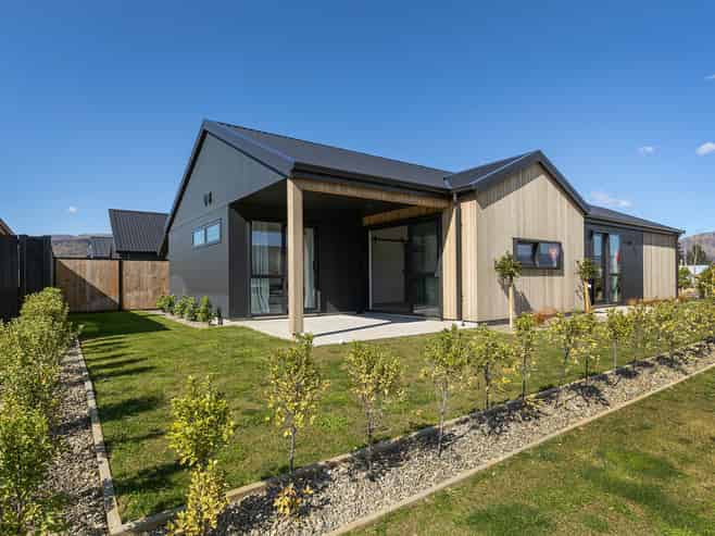 14 Wooing Tree Avenue, Cromwell