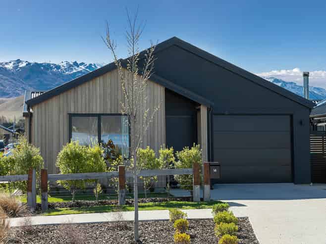 14 Wooing Tree Avenue, Cromwell