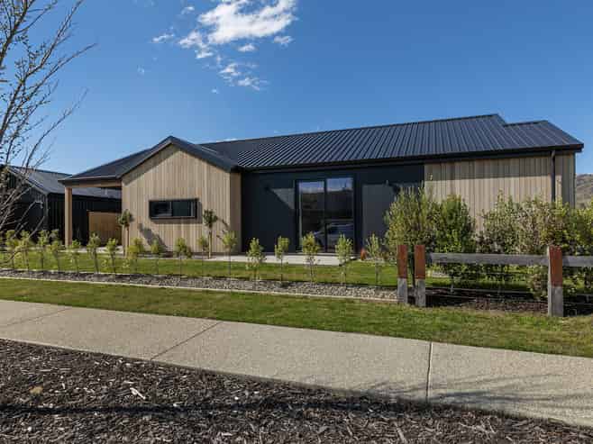 14 Wooing Tree Avenue, Cromwell