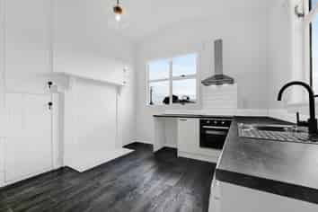 1/38 Argyle Street (Front), Hawera