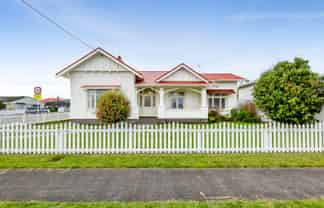 1/38 Argyle Street (Front), Hawera