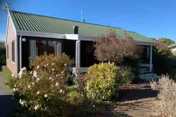 3 Oxford Street, Marton