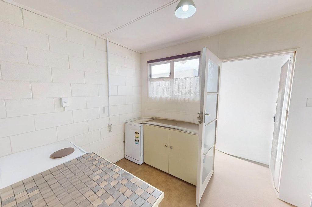 1/60 Harrison Street, City Centre (Whanganui) 3