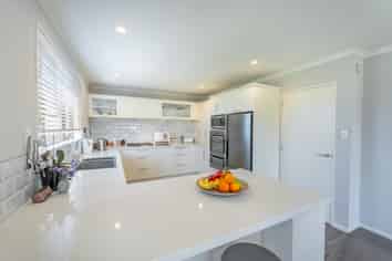 550 Fairview Road, Claremont