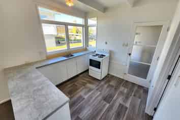 6 Westhaven Grove, Takaro