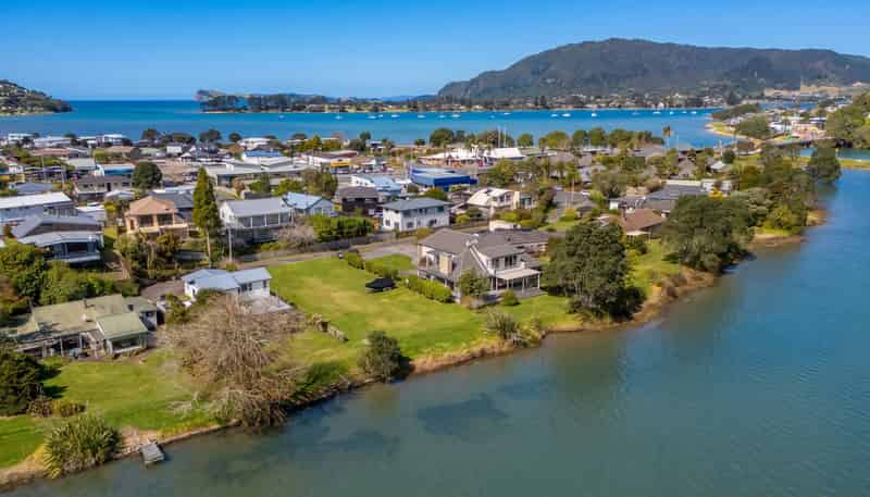20 Marquet Place, Tairua