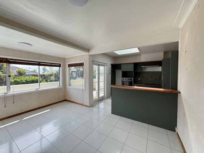 145 Golf Road, Titirangi
