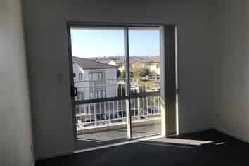 304/75 Michael Jones Drive, Flat Bush
