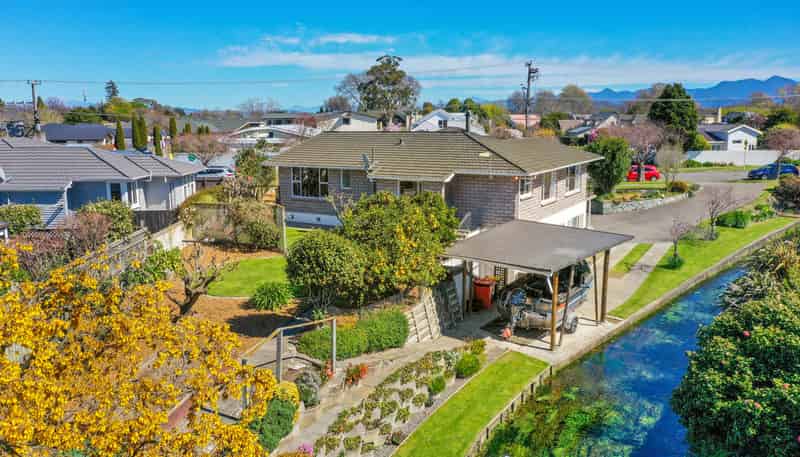 12 Colemans Road, Springlands