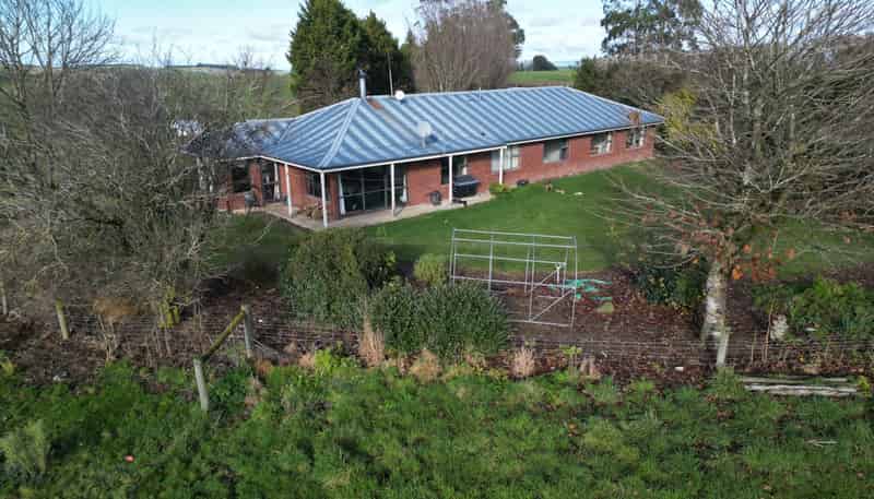 17 Tongue Road, Hillend