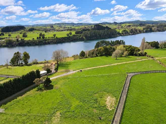 2/859 Maungatautari Road, Cambridge