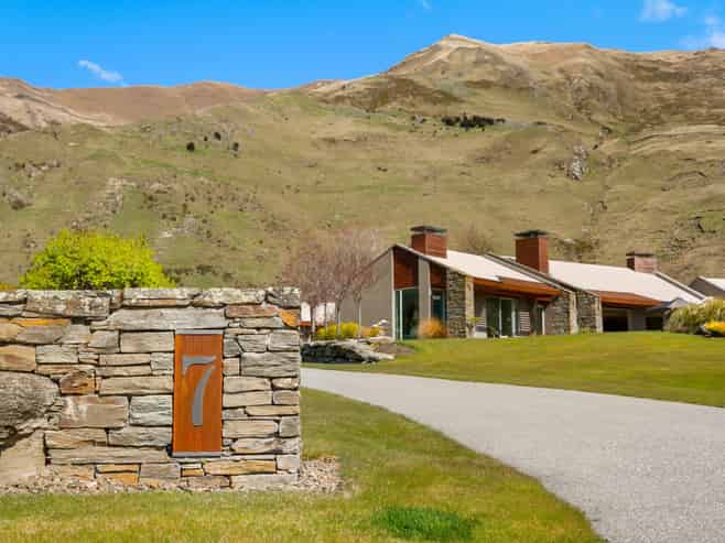 7 Foxglove Heights, Wanaka