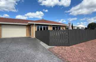 1434D Cameron Road, Greerton