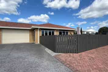 1434D Cameron Road, Greerton