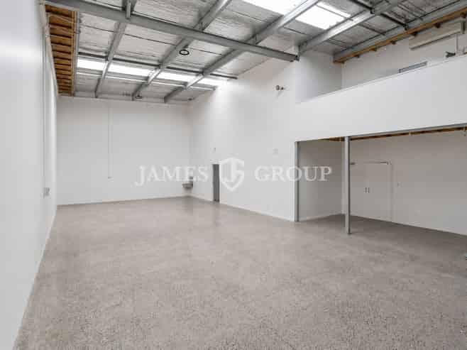 Immaculate Cain Road Industrial Unit