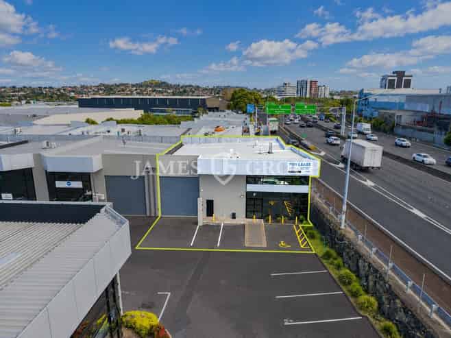 Immaculate Cain Road Industrial Unit