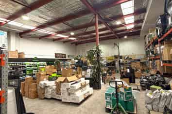 380SQM RETAIL & WAREHOUSE | MANUKAU