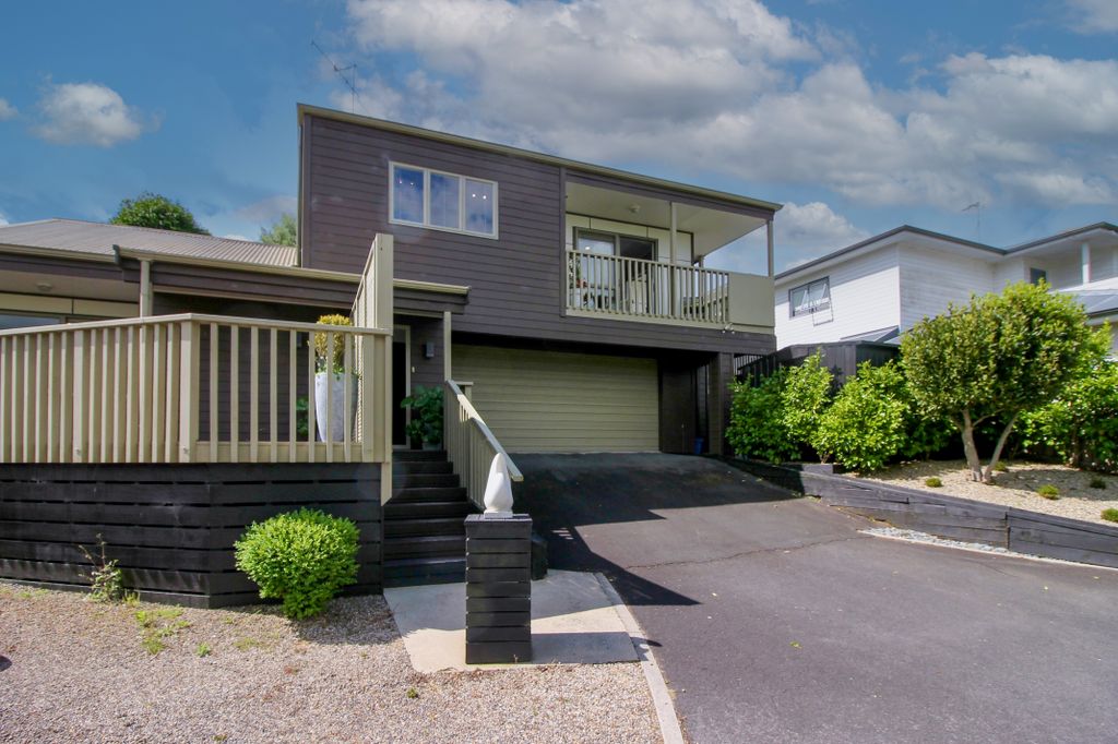 10B Hall Street 1
